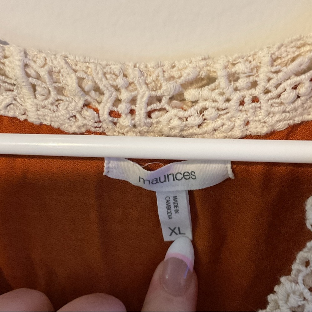 Maurice’s Orange and White Lace Trim Blouse - Picture 5 of 6
